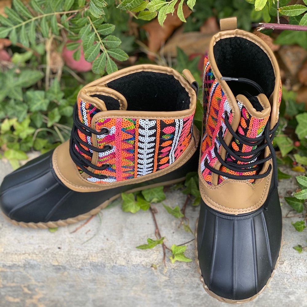 Cute Multi-color duck boot